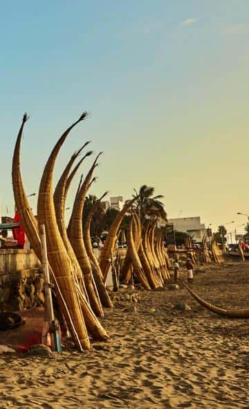 Balneario de Huanchaco: ¿Cómo es y por qué integrarlo con El Brujo en tu recorrido?