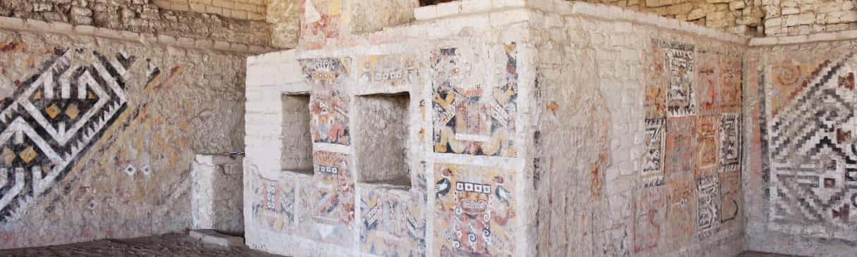 Descubriendo las edificaciones mochicas en la costa norte del Perú