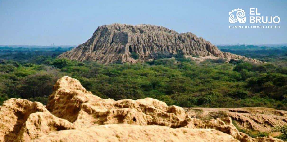 pir&aacute;mides de t&uacute;cume